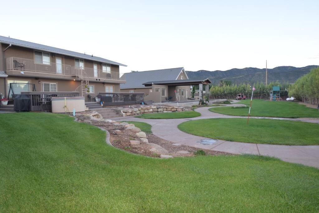 Tacit Shadow Resort Shangri-La King Suite, Gym, Coffee Bar, Hot-Tub, Free Laundry, Food Available Parowan Zewnętrze zdjęcie